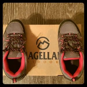 Women's Hiking Shoes 6.5